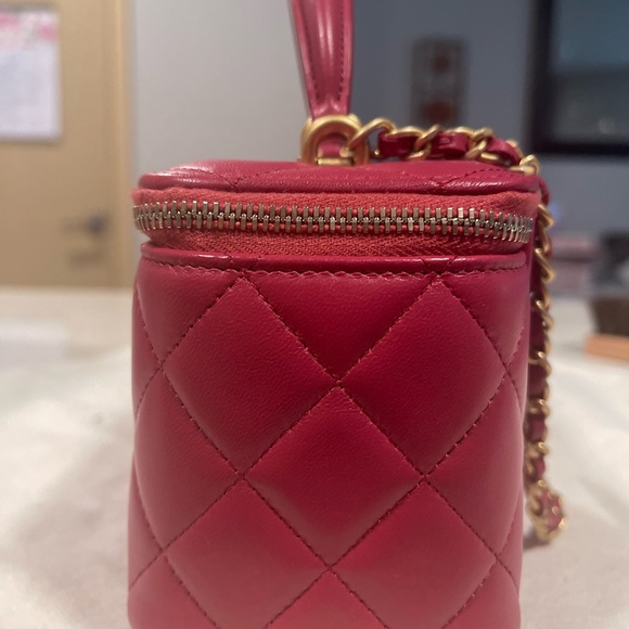 Chanel Vanity Top handle - Picture 6 of 16
